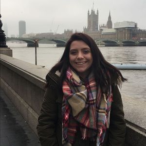 Meet your Posher, Lexie